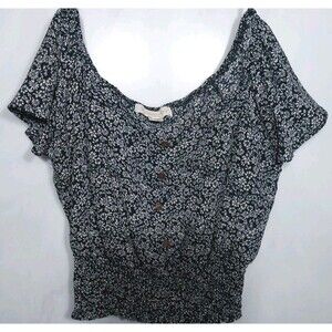 Women's Crop Top Sz M Black Ditsy Floral Daisy Feminine Stretch Dark Romantic